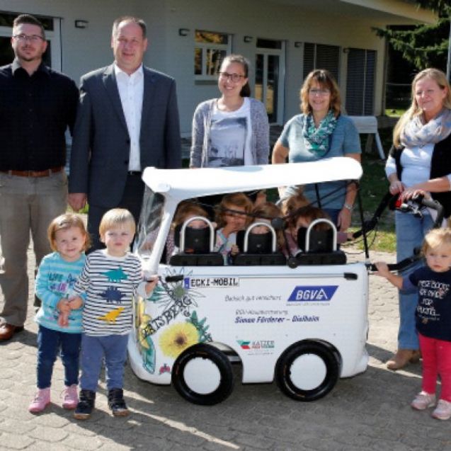 Entwurf und Beklebung von Kinderbus, Fahrzeugen, Autos, Firmenfahrzeugen - günstig und schnell drucken, produzieren in Heidelberg, Mannheim, Rhein-Neckar-Kreis